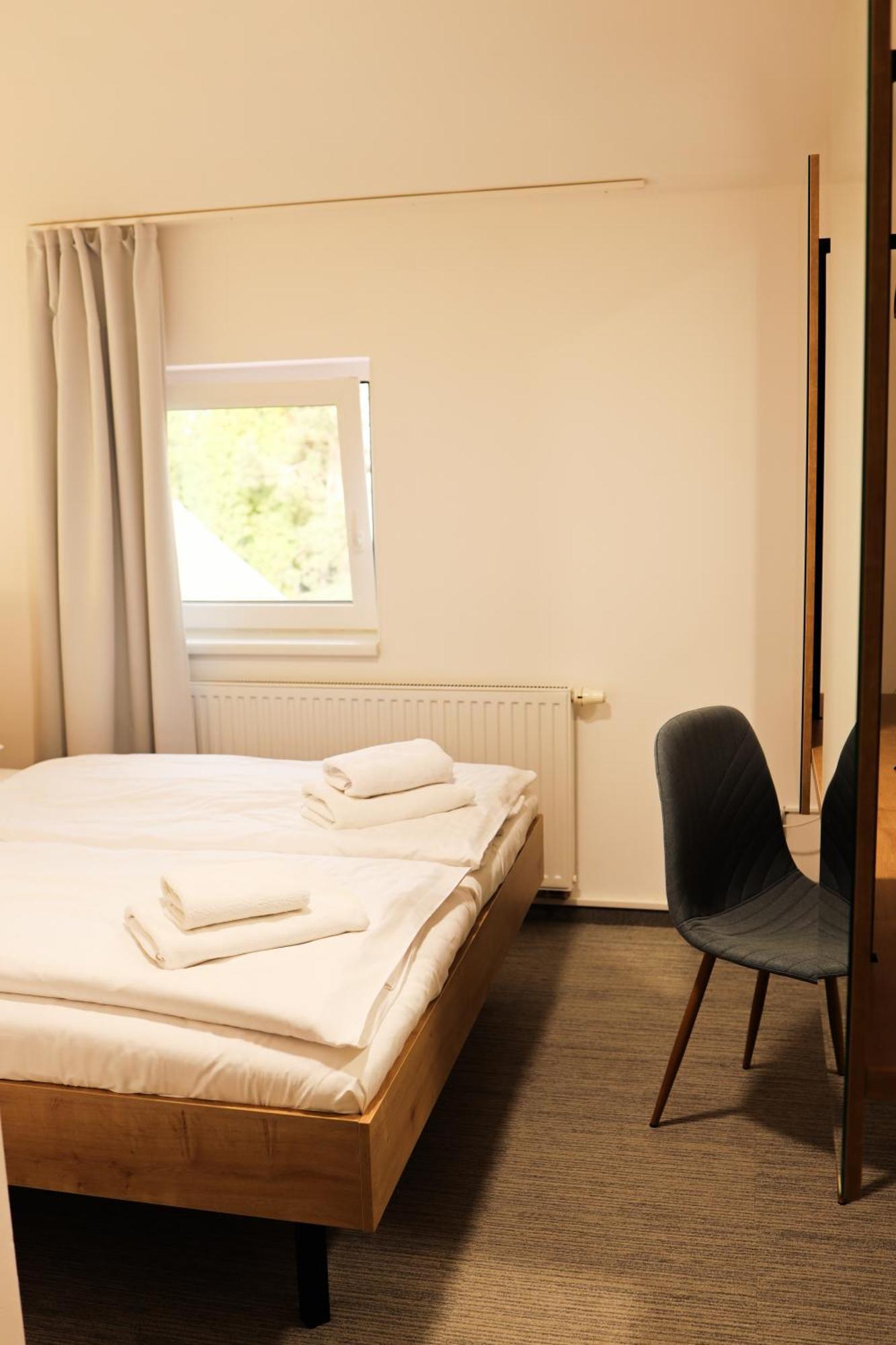 Golden Golem Hotel & Spa Prag Exteriör bild